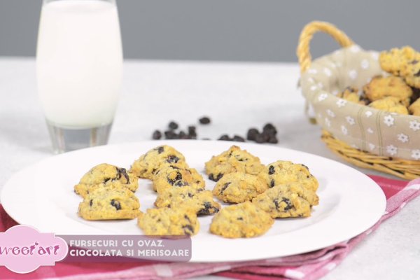 Fursecuri cu ovaz, ciocolata si merisoare - Reteta video