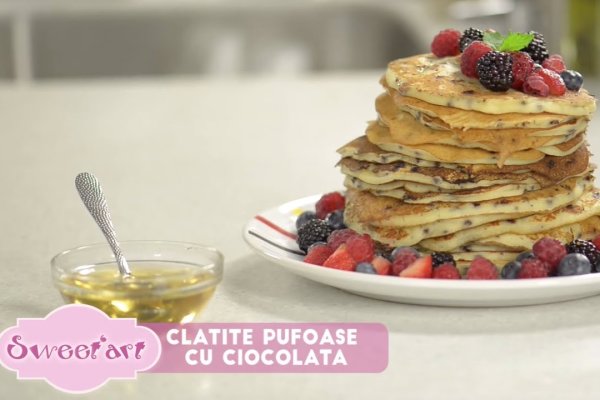 Clătite pufoase reţetă cu ciocolata - Reteta video