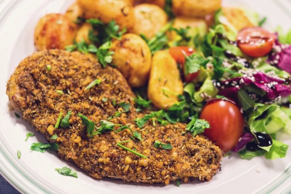 Piept de pui in crusta de mustar