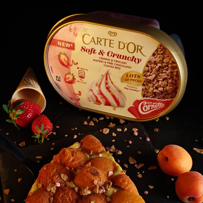 Tartă cu caise și înghețată - Deliciu aromat și răcoritor