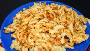 Spirale cu pesmet, nuca si scortisoara