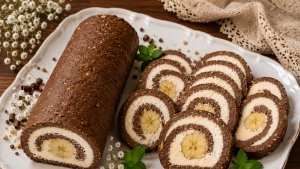 Rulada de biscuiti cu banane