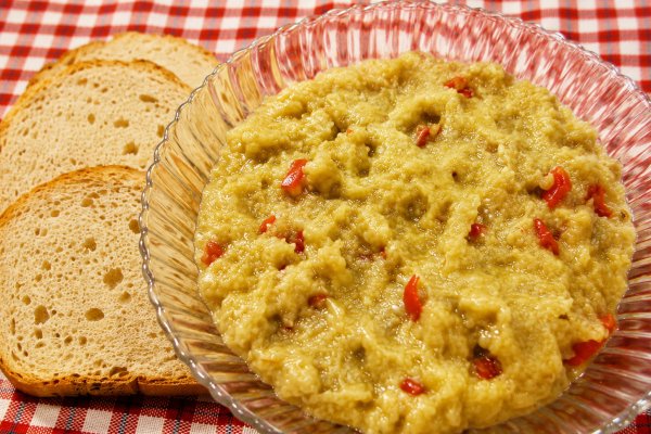 Salata de vinete cu ardei copt