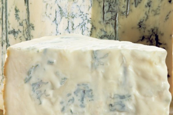 Tipuri de brânză Gorgonzola Dulce și versatilitatea ei cremoasă!